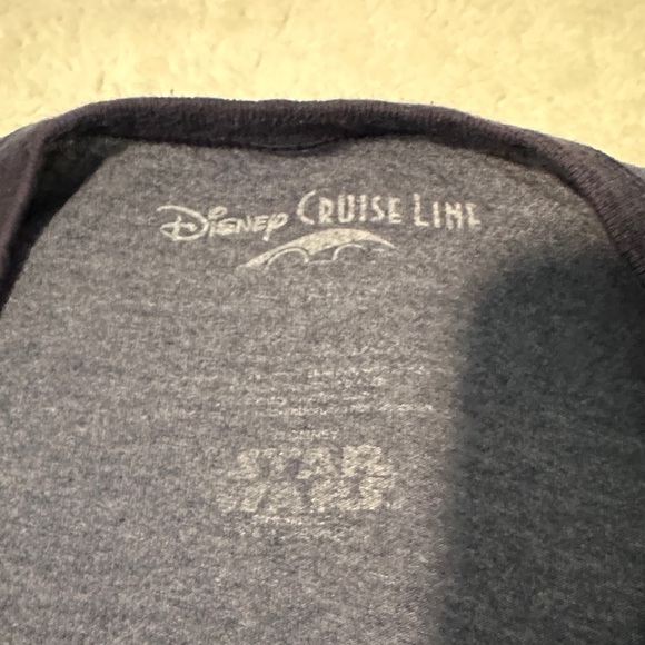 Disney Cruise Line Star Wars Gray T-Shirt - Picture 6 of 7